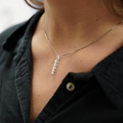 18K White Gold Lab Grown Diamond Graduated Single Line Pendant Necklace - 3954324