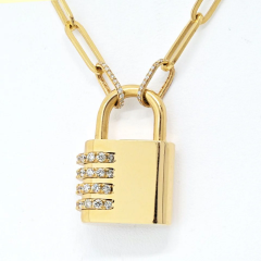 18K Yellow Gold 2 08cttw Diamond Padlock Pendant Necklace - 3747359