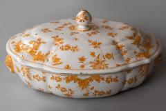 18TH CENTURY FA ENCE TUREEN DECORATED IN YELLOW OCHRE - 2723805
