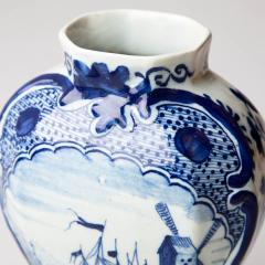 18TH CENTURY OCTAGONAL BALUSTER DELFT VASES - 3768031