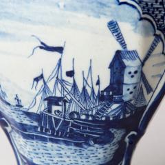 18TH CENTURY OCTAGONAL BALUSTER DELFT VASES - 3768040