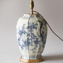 18TH CENTURY OCTAGONAL DELFT VASE CONVERTED TO A LAMP - 4359434