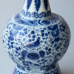 18TH CENTURY OCTAGONAL DUTCH DELFT BLUE AND WHITE WAISTED - 3551094