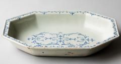 18TH CENTURY OCTAGONAL FAIENCE VEGETABLE DISH - 3810491