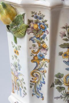 18TH CENTURY POLYCHROME FAIENCE WALL FOUNTAIN - 3767969