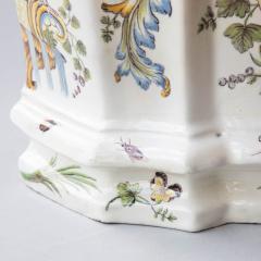 18TH CENTURY POLYCHROME FAIENCE WALL FOUNTAIN - 3767976