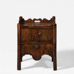 18th C Burl Elm Bedside Cabinet - 4483329