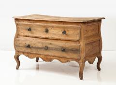 18th C French Walnut Commode Castres Pyr n es c 1760 - 3106346