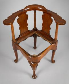 18th Century American Pennsylvania Walnut Corner Armchair - 3566635