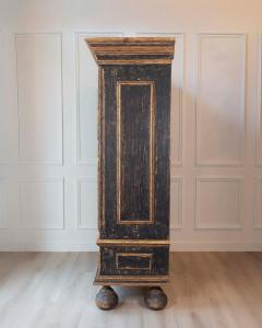 18th Century Baroque Two Part Cabinet with Black Finish and Blue Interior - 4571667