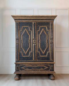 18th Century Baroque Two Part Cabinet with Black Finish and Blue Interior - 4571784