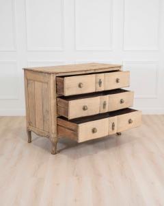 18th Century Chest Of Drawers From Namur In Natural Oak - 4593543