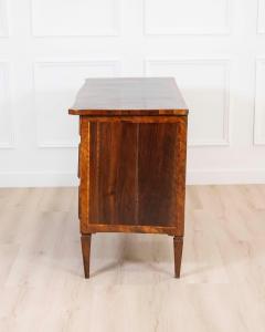 18th Century Emilian Louis XVI Walnut Chest of Drawers - 4599671