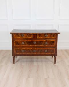 18th Century Emilian Louis XVI Walnut Chest of Drawers - 4599720