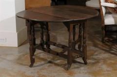 18th Century English Oak Gateleg Drop Leaf Table with Turned Legs and Drake Feet - 3415577