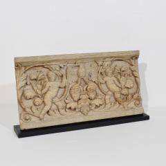 18th Century French Carved Oak Panel Depicting Two Angels And An Eagle - 4121414