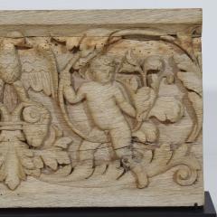 18th Century French Carved Oak Panel Depicting Two Angels And An Eagle - 4121489