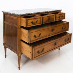 18th Century French Chest of Drawers - 1326432