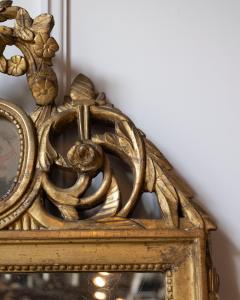 18th Century French Louis XVI Giltwood Mirror with Cherub Medallion - 4282460