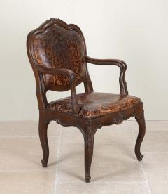 18th Century French Oak Leather Fauteuil - 4244546