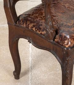 18th Century French Oak Leather Fauteuil - 4244547