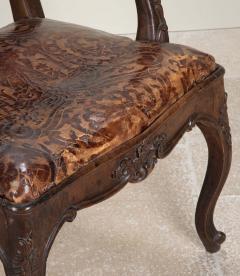 18th Century French Oak Leather Fauteuil - 4244549