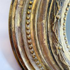 18th Century French Rococo Circular Gilt Gesso Mirror - 3191962