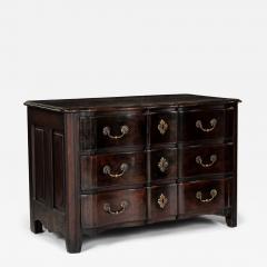 18th Century French Walnut Commode - 4454734