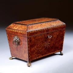 18th Century George III Burr Yew Tea Caddy with Star Inlay and Brass Accents - 3953407