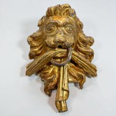 18th Century Giltwood Lion Head Decorative Element - 3892302