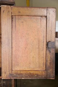 18th Century Italian Armoire - 3531850