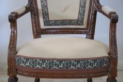 18th Century Italian Louis XVI Solid Carved Walnut Armchair - 3376588