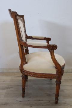 18th Century Italian Louis XVI Solid Carved Walnut Armchair - 3376593
