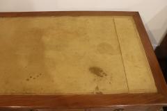 18th Century Italian Louis XVI Walnut Antique Desk - 4143170