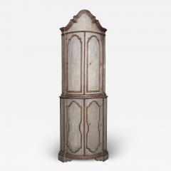 18th Century Italian Painted Corner Cabinet - 4226958