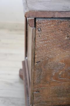 18th Century Italian Solid Walnut Wood Blanket Chest - 2670144