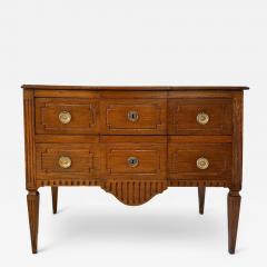 18th Century Italian Walnut Commode - 4336359