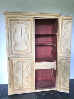 18th Century Italian Yellow Cabinet with Folding Doors - 4399259