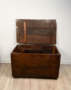 18th Century Large Rustic Oak Coffer Trunk - 2481333