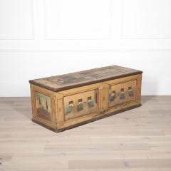 18th Century Large Tuscan Hand Painted Trunk - 3625419