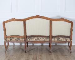 18th Century Louis XV Period Walnut Sofa with Floral Carvings and Tapestry Uphol - 4246350