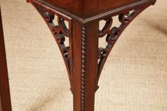 18th Century Mahogany Serving Table - 4560280