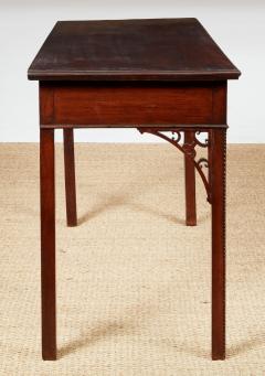18th Century Mahogany Serving Table - 4560283