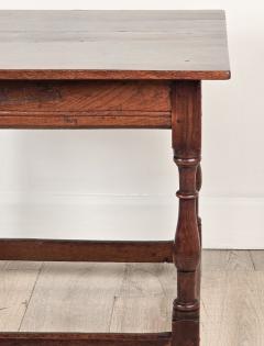 18th Century Oak Tavern Table England circa 1720 - 4212241