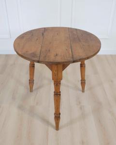 18th Century Pine Cricket Table - 4707160