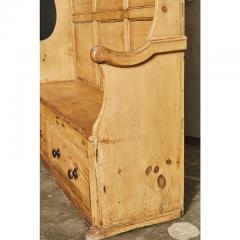 18th Century Pine Settle Bench - 4330760