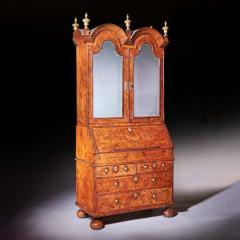 18th Century Queen Anne Burr Walnut Double Dome Bureau Bookcase - 3944162