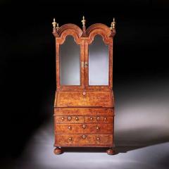 18th Century Queen Anne Burr Walnut Double Dome Bureau Bookcase - 3944168