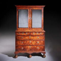 18th Century Queen Anne Burr Walnut mirrored Cabinet on Chest Circa 1705 1715 - 3953745