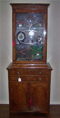 18th Century Sheraton Satinwood Display Cabinet Neat Proportions - 1691593